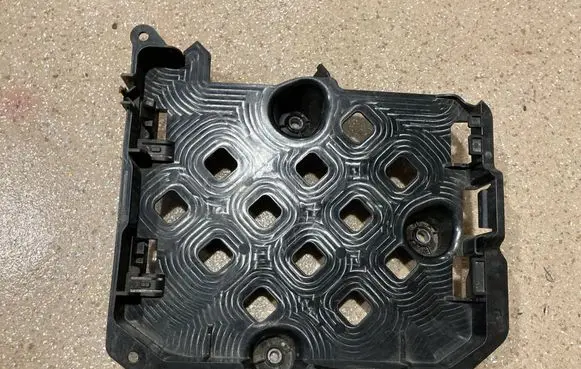 Audi Q7 4M Engine control unit holder 4M0907650C