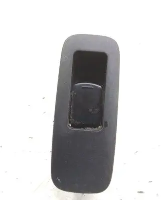 Nissan Qashqai+2 Electric window control switch