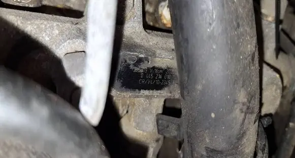 Peugeot 406 Fuel main line pipe 0445214010