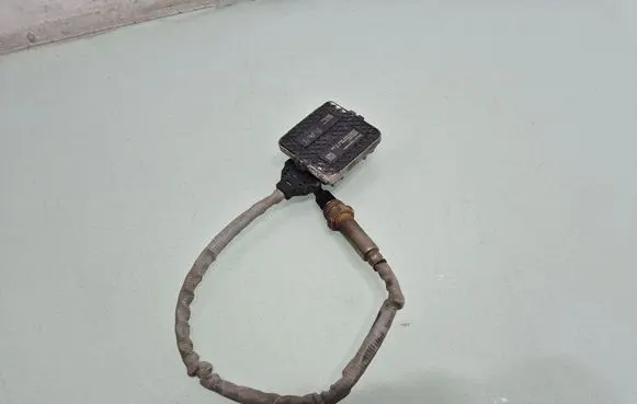 Peugeot 5008 II Lambda probe sensor 9821121180