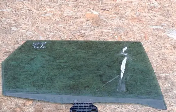 Seat Exeo (3R) Rear door window glass 43R009628 A011404