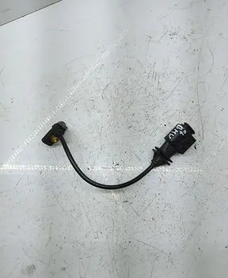 BMW 1 E81 E87 Camshaft position sensor 0281002477