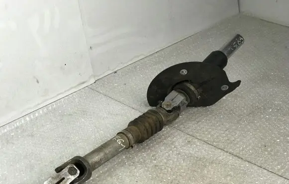 BMW 5 E60 E61 Steering column universal joint 4211054707