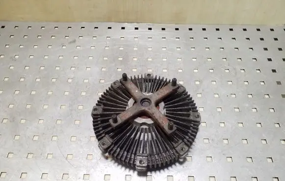 Mitsubishi Pajero Viscous fan clutch 