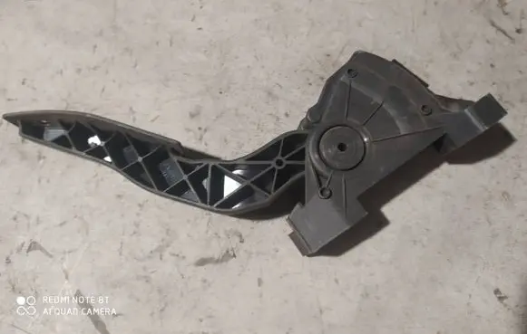 Opel Signum Accelerator throttle pedal 9186724