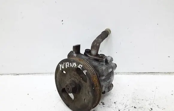 Nissan Navara Power steering pump