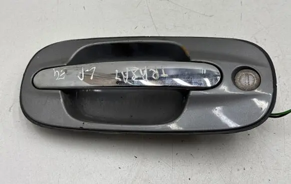 Hyundai Trajet Front door exterior handle