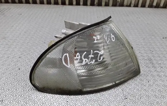 BMW 3 E46 Front indicator light