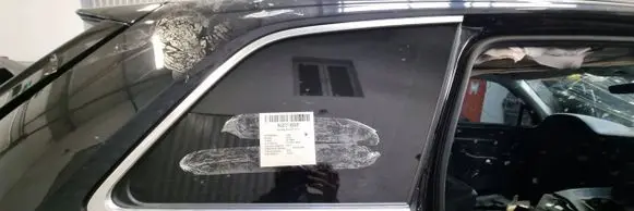 Audi Q7 4M Rear windscreen/windshield window 