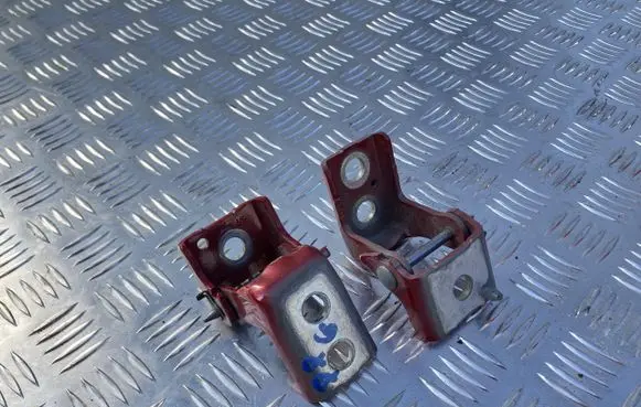 Opel Corsa F Front door hinge set DG11755