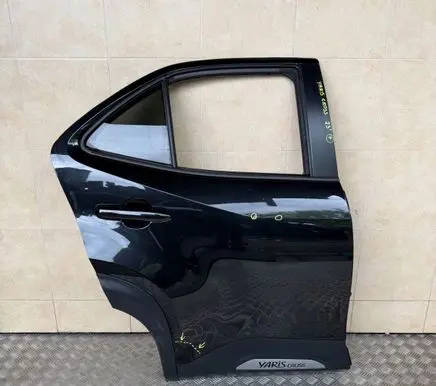 Toyota Yaris Cross Rear door