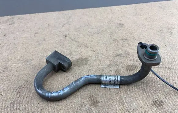 BMW 7 F01 F02 F03 F04 Active stabilizer tube/hose 677512