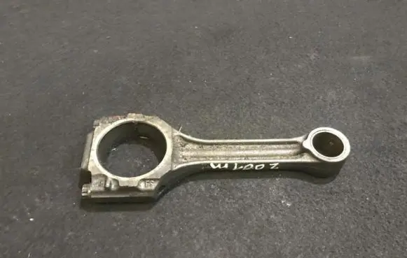 Volkswagen Golf IV Connecting rod/conrod 
