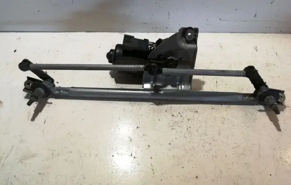 Opel Corsa B Front wiper linkage and motor