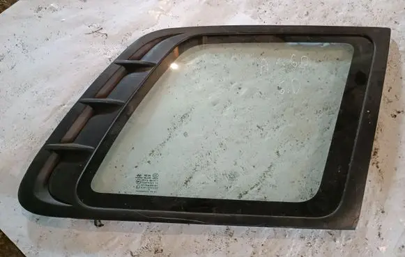 Hyundai Santa Fe Rear side window E1343R000050 AS2
