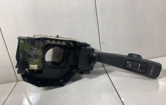 Volvo S40 Wiper control stalk P30778144
