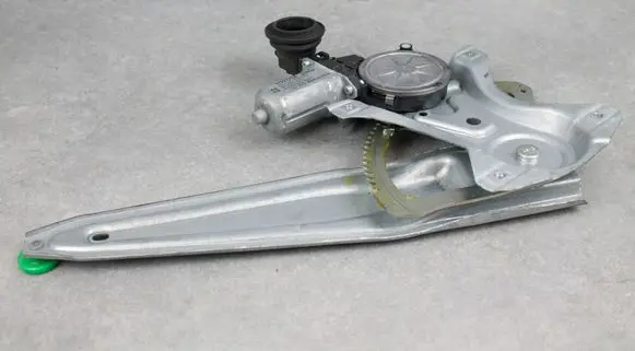 Toyota Yaris Rear door window regulator with motor 857200D120