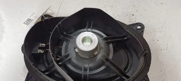 Toyota Prius (XW30) Front door speaker