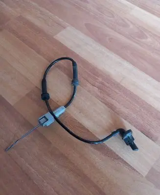 Dacia Logan II ABS rear brake sensor 479007700R 10071163273