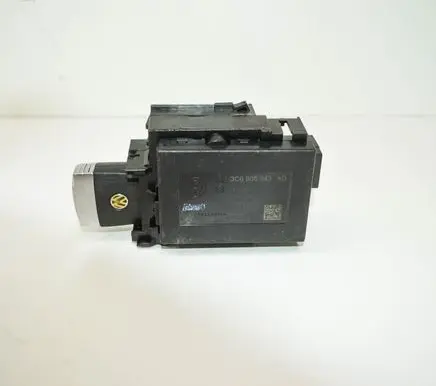 Volkswagen PASSAT B7 Ignition lock 3C0905843AD