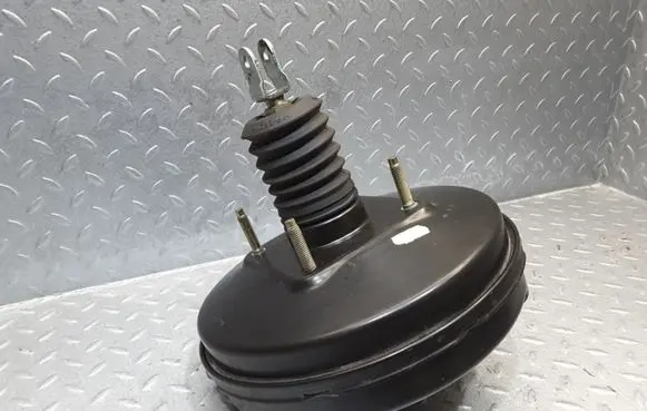 Toyota Corolla E120 E130 Brake booster LSH65 2G2N