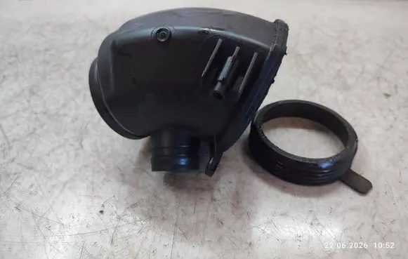 Volkswagen Amarok Turbo air intake inlet pipe/hose 059129955