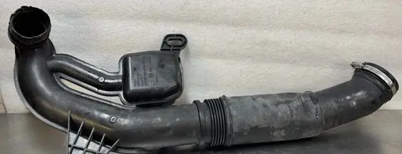 Intercooler hose/pipe