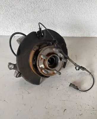 Dodge Challenger Rear wheel hub