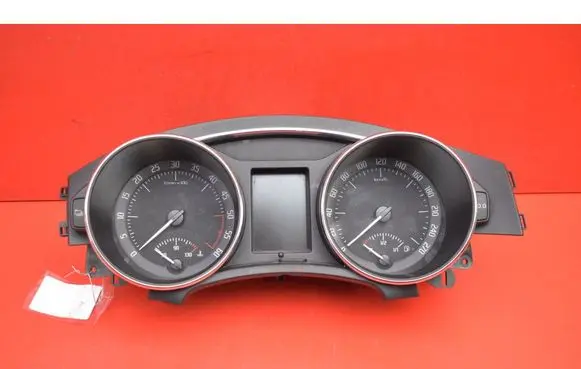 Speedometer (instrument cluster)