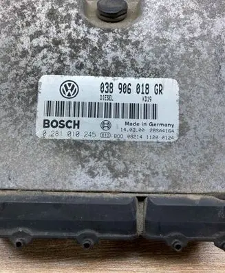 Volkswagen PASSAT B7 Engine control unit/module ECU 038906018GR 0281010245