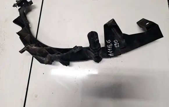 BMW 3 E90 E91 Front bumper mounting bracket 51647116707