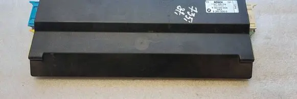 BMW 5 E34 Comfort/convenience module 1147328134 9140010005 83900000