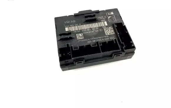 Volkswagen PASSAT B7 Door control unit/module 5Q0959592B