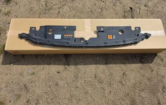 Mazda CX-3 Front bumper upper radiator grill D10050717