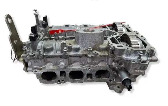Peugeot 208 I Engine head S26309957 9806707610