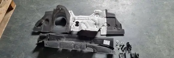 Audi Q3 F3 Other engine bay part 83A805277 83A863993C