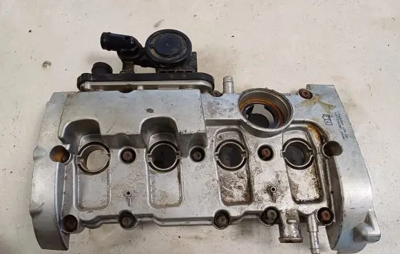 Audi A6 S6 C6 4F Rocker cam cover 