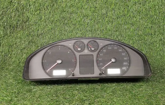 Volkswagen Transporter - Caravelle T5 Speedometer (instrument cluster) 7H0920850L