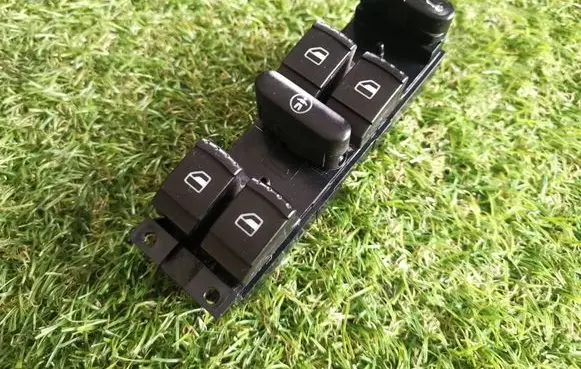 Volkswagen Golf IV Electric window control switch 1J4959857A 03755020