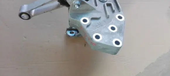 Land Rover Range Rover Evoque L538 Engine mount bracket BJ326F012AB