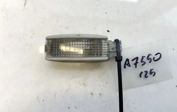 Volkswagen PASSAT B5 Other interior light 3b0947113