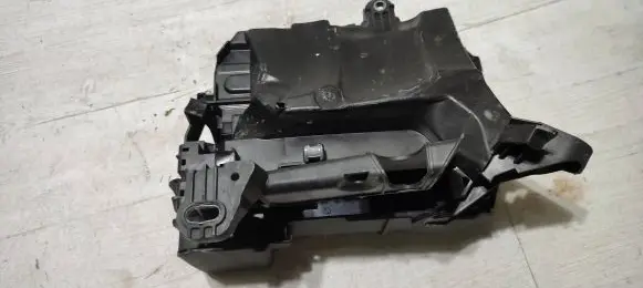 Mercedes-Benz A W176 Fuse box set A2465400182