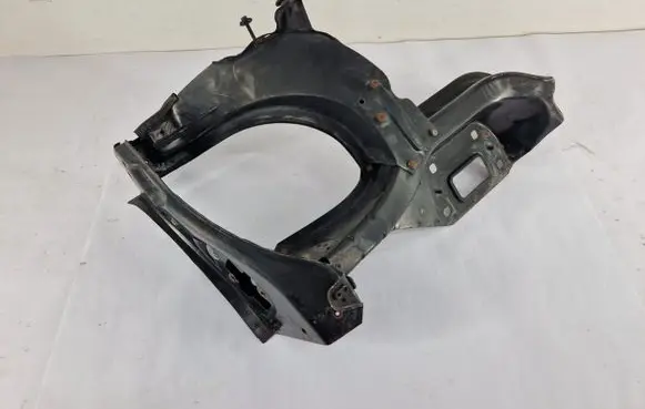 Mercedes-Benz ML W164 Headlight/headlamp mounting bracket A2048173420