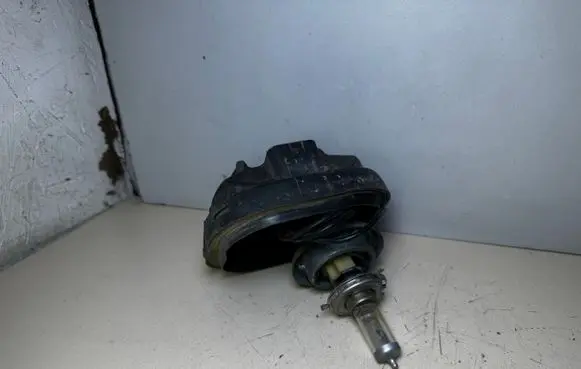 Volvo 740 Headlight/headlamp dust cover 1305239009