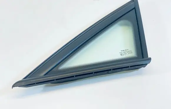 Seat Altea Front triangle window/glass 5P0845411