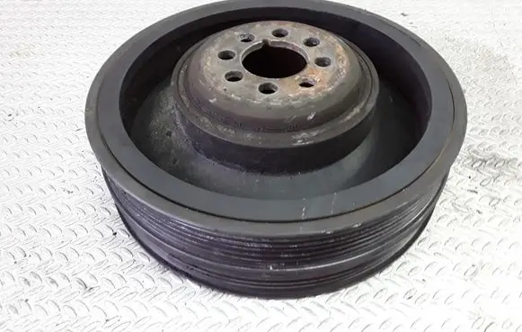 Audi A4 S4 B5 8D Crankshaft pulley 059105251M