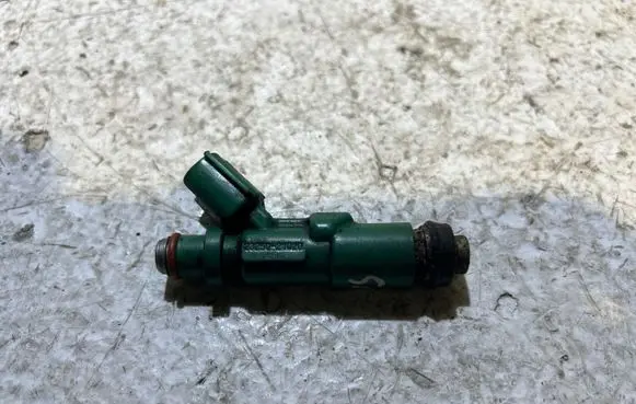 Toyota Prius (XW20) Fuel injector 2325021020