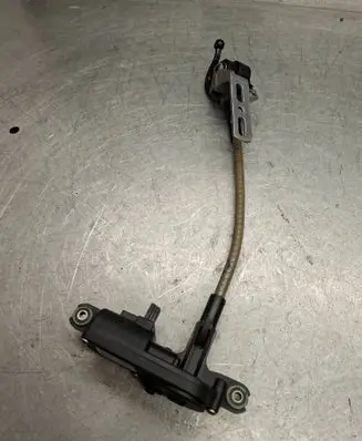Mercedes-Benz R W251 Vent window/glass motor A2518201842 A2C53026303