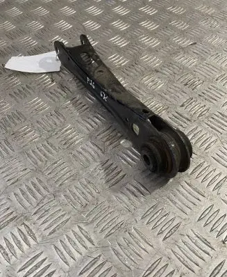 Rear control arm