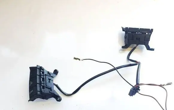 Ford Kuga I Steering wheel buttons/switches 3M5T9E740AD